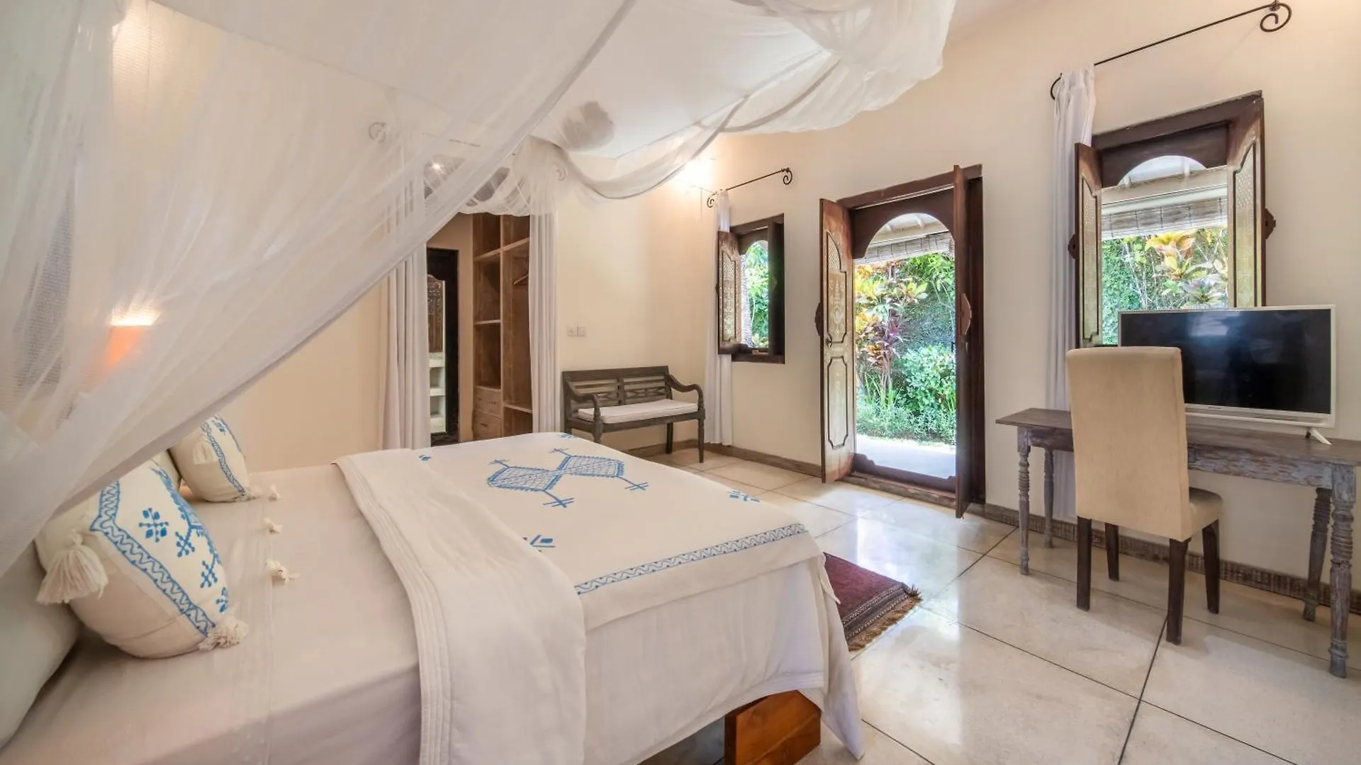 Villa Gembira By Villa Finder Canggu  Canggu (Bali)