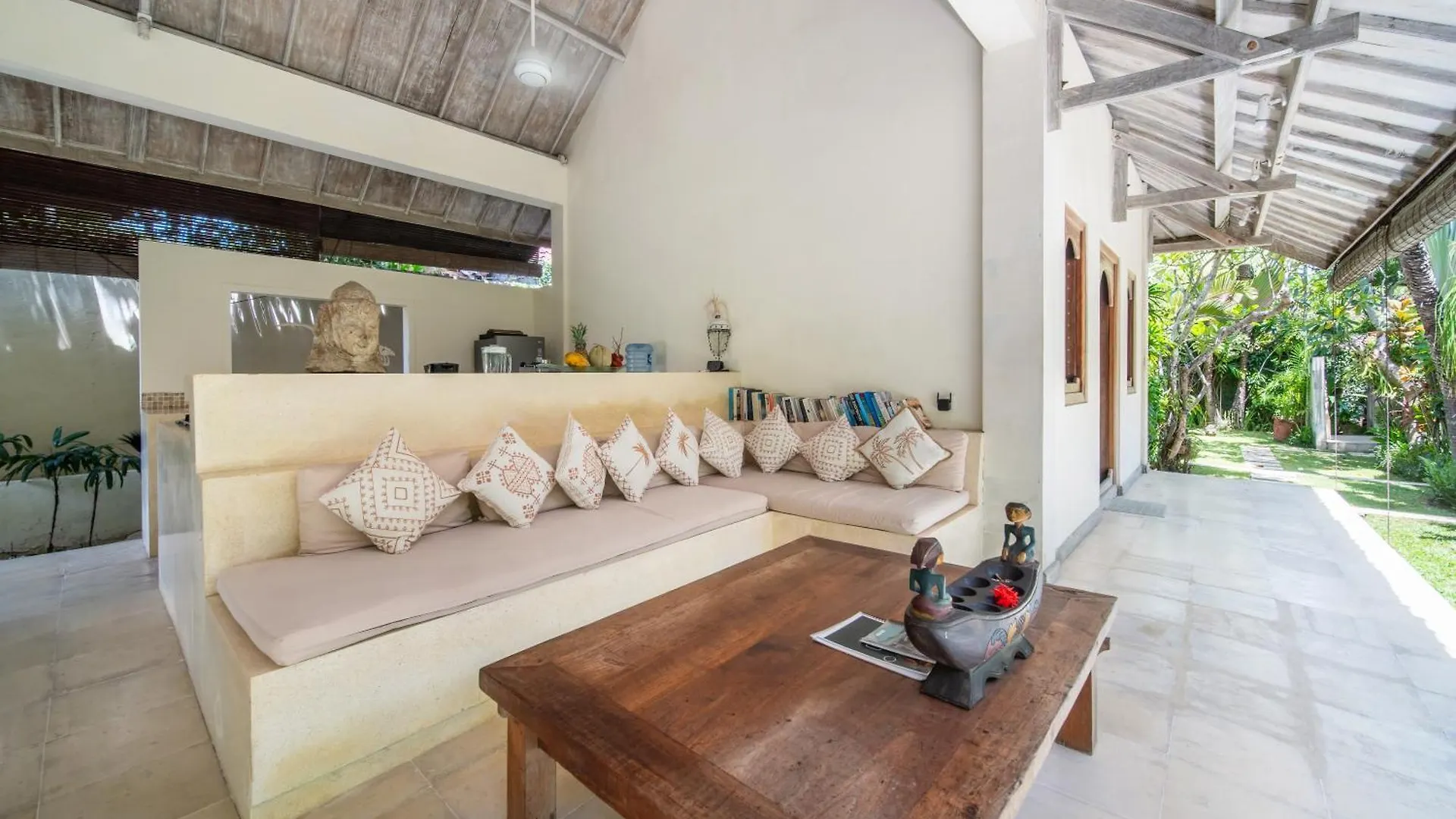 Villa Gembira By Villa Finder Canggu 0*,