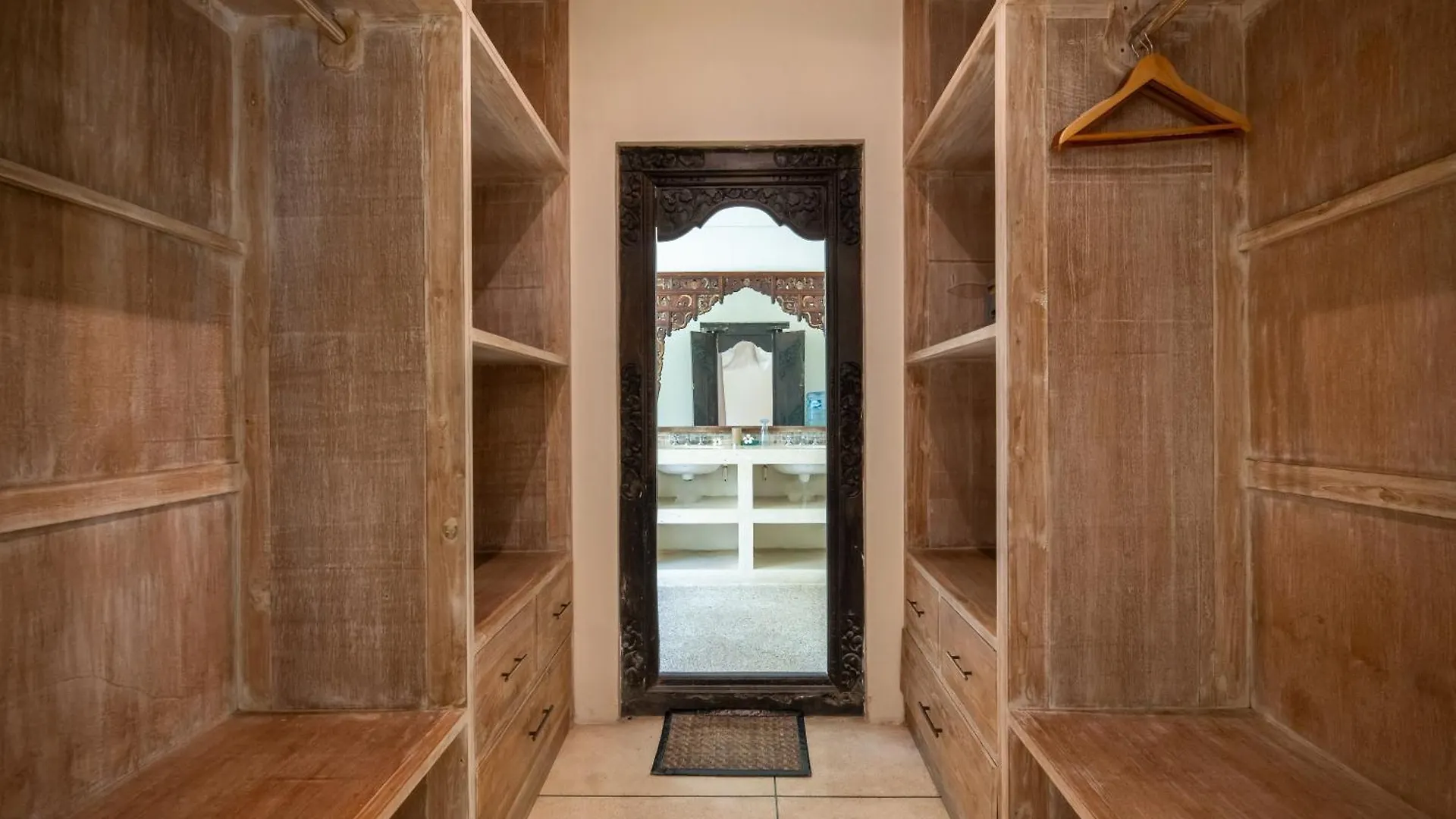 Villa Gembira By Villa Finder Canggu