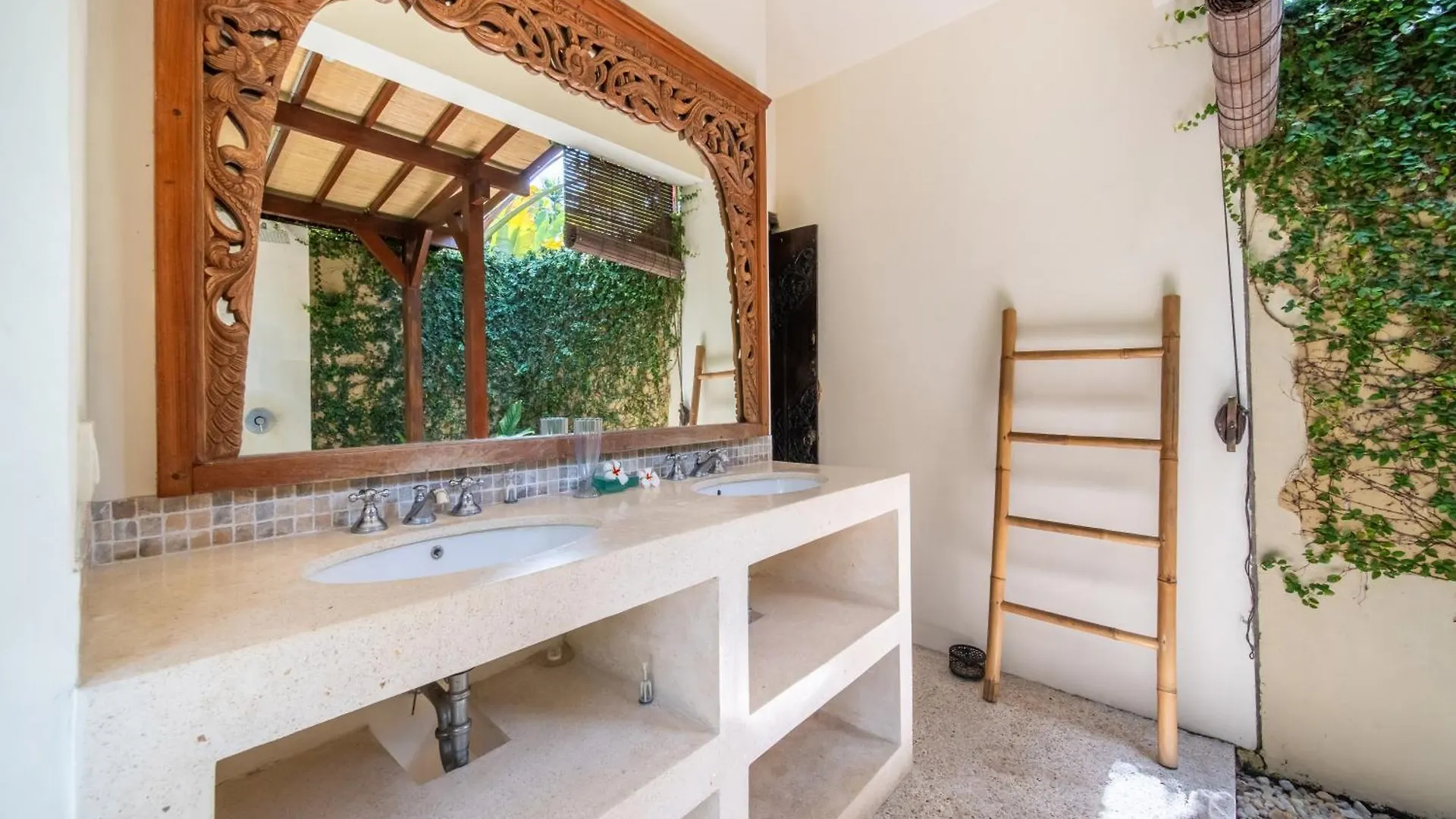 Villa Gembira By Villa Finder Canggu